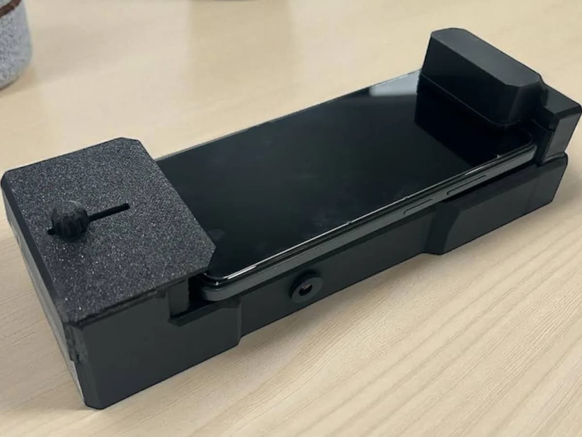 Mobile Anti-Spy Device — Privacy Shield 1