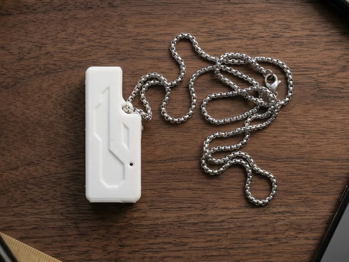 AI-Enabled Wearable Pendant 1