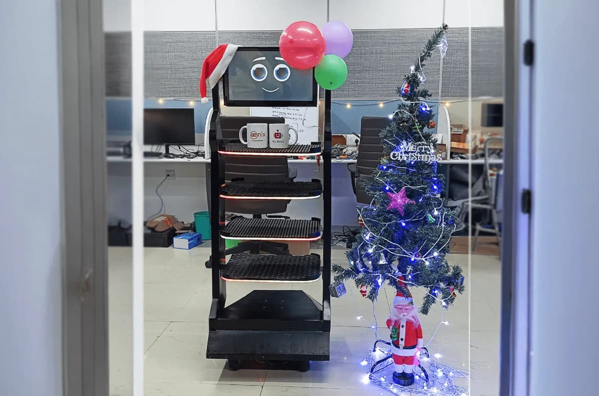 AI-Powered Autonomous Service Robot (Misti) 1