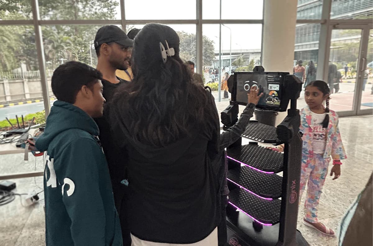 AI-Powered Autonomous Service Robot (Misti) 3